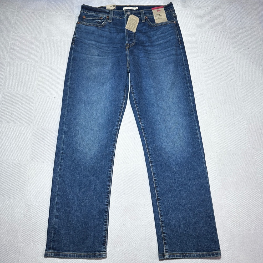 NEW Levi's Wedgie Straight Jeans Womens 31 High Rise Button Fly Medium Wash Blue